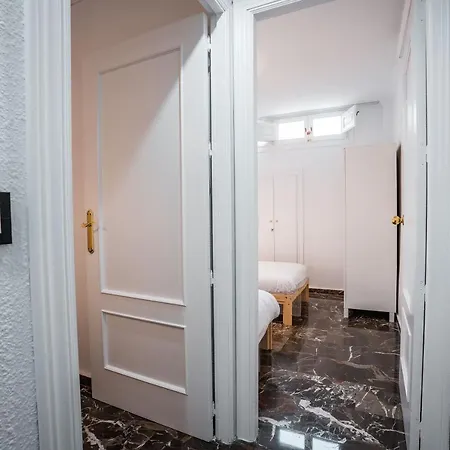 Apartamento Qh Ayuntamiento 02 *